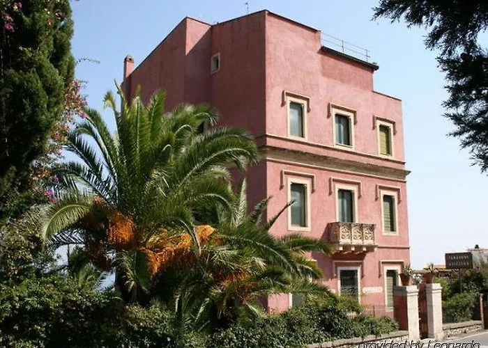 Hotel \